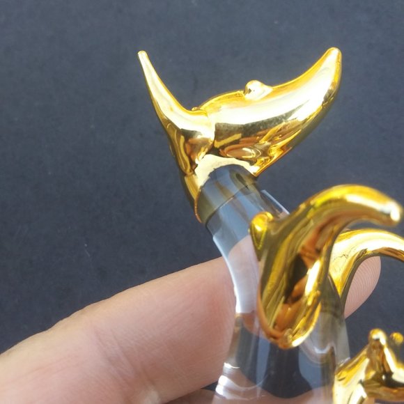 Glass kangaroo with a baby joey in the pouch clear glass with gold accents - Picture 14 of 15